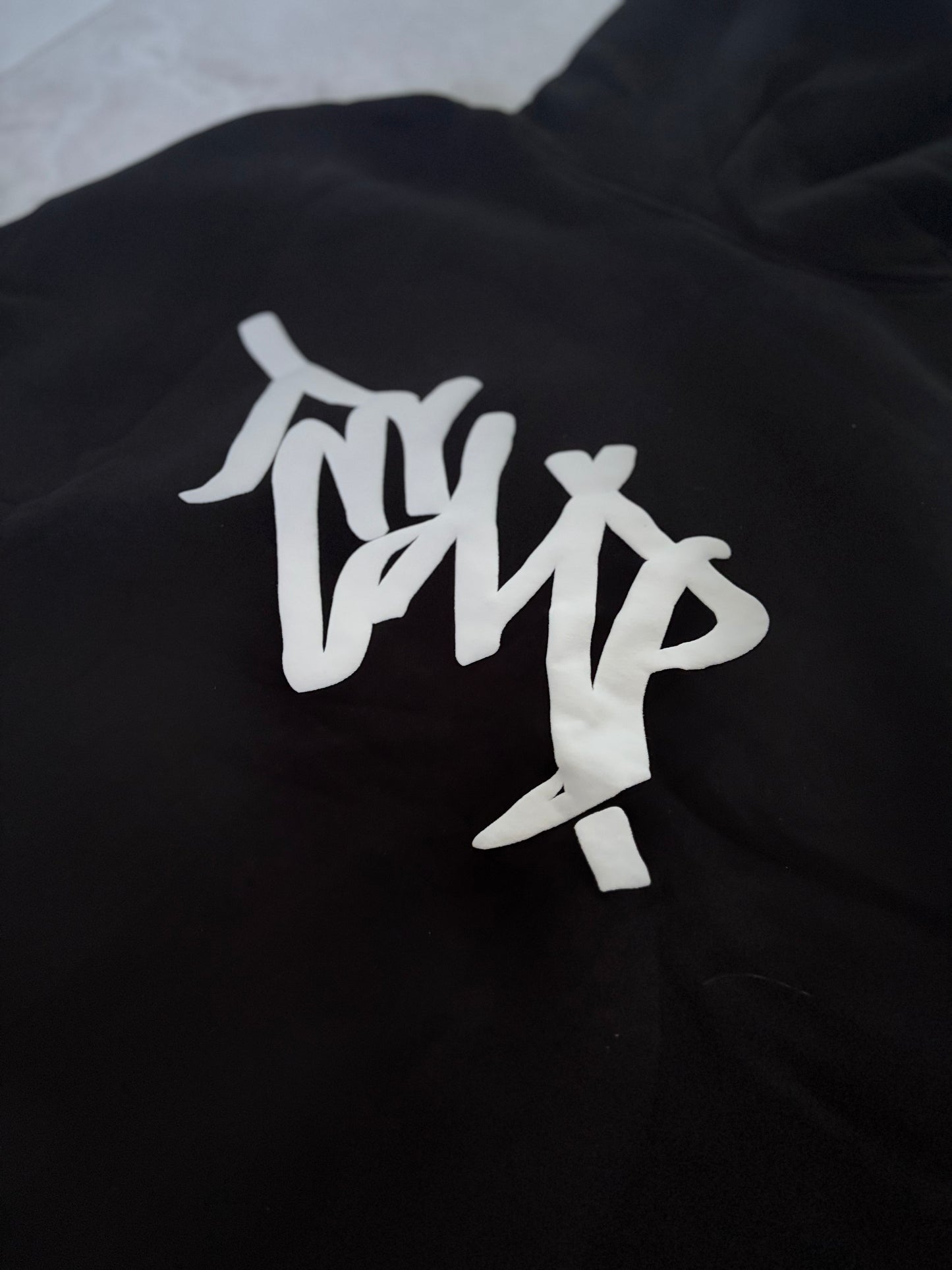 Signature Hoodie V1 - Black